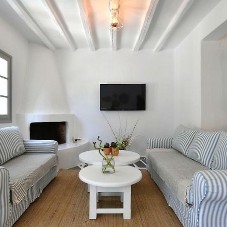פארוס Santa Flora 3 Bedroom House A ParikiaaS Edge מראה חיצוני תמונה