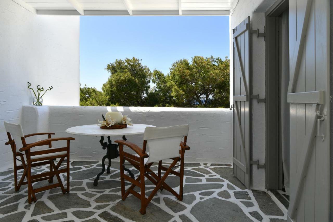 פארוס Santa Flora 3 Bedroom House A ParikiaaS Edge מראה חיצוני תמונה