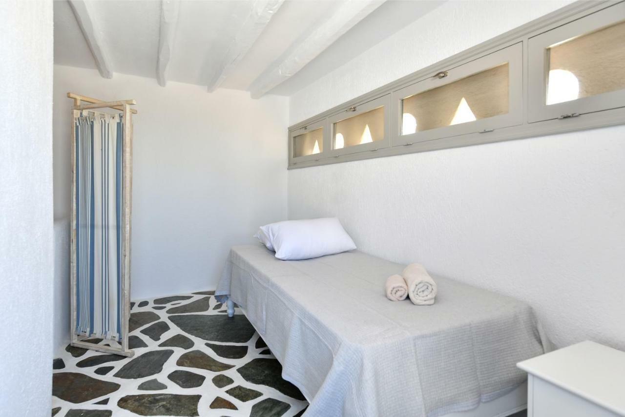 פארוס Santa Flora 3 Bedroom House A ParikiaaS Edge מראה חיצוני תמונה