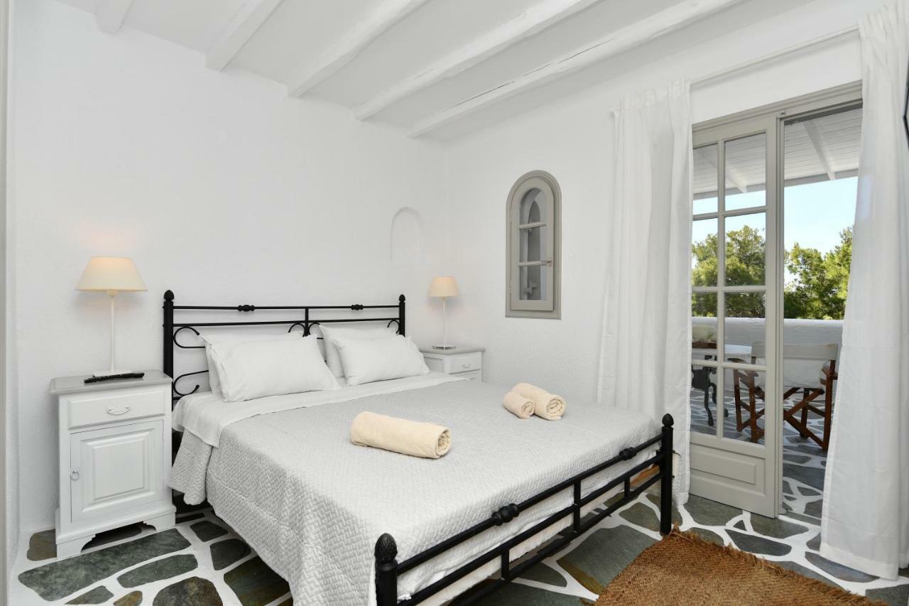 פארוס Santa Flora 3 Bedroom House A ParikiaaS Edge מראה חיצוני תמונה