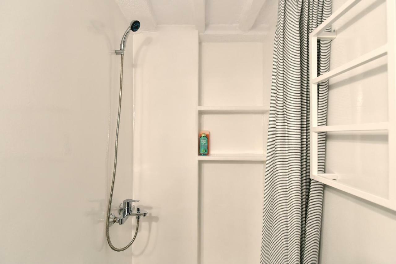 פארוס Santa Flora 3 Bedroom House A ParikiaaS Edge מראה חיצוני תמונה